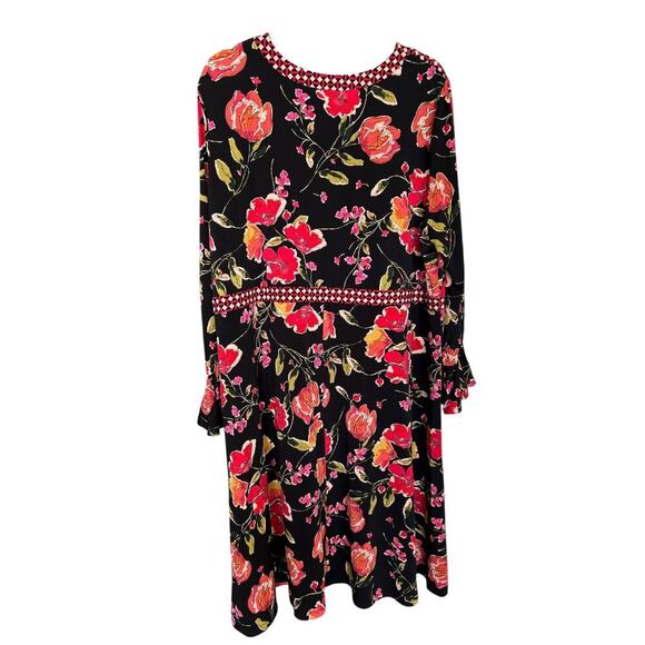 Susan Graver Regular Printed Liquid Knit Split Neck Midi Dress in Size 2X - Picture 5 of 6